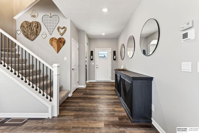 9561 S 183rd Avenue, Omaha, NE 68136