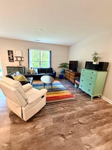 225 Lenell Loop, Delaware, OH 43015