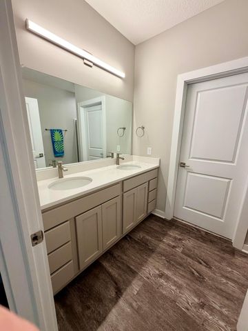 225 Lenell Loop, Delaware, OH 43015