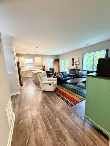 225 Lenell Loop, Delaware, OH 43015