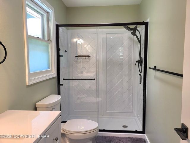 8 Wolf Way, Kidder Twp, PA 18211