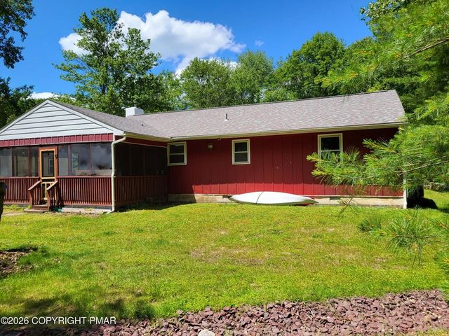 8 Wolf Way, Kidder Twp, PA 18211