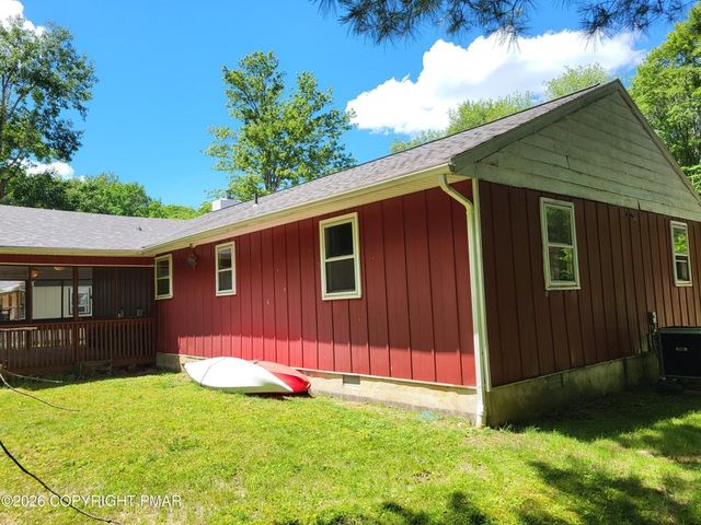 8 Wolf Way, Kidder Twp, PA 18211