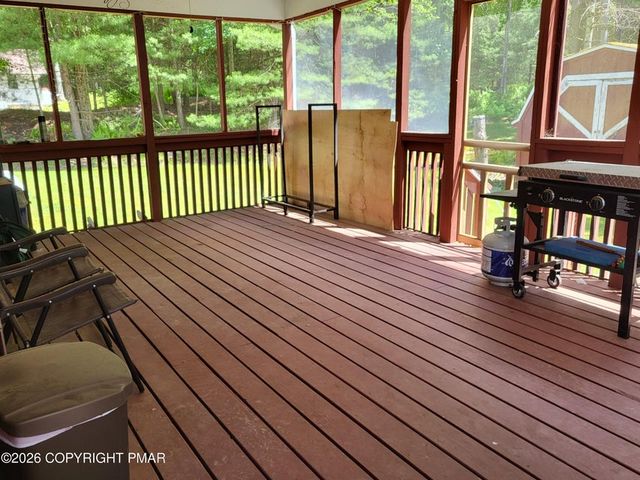 8 Wolf Way, Kidder Twp, PA 18211