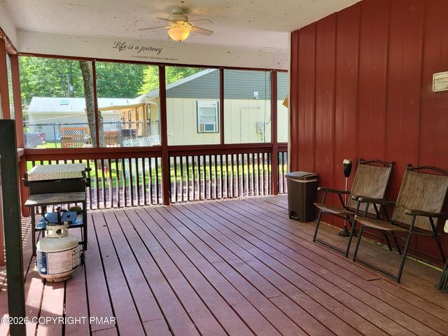 8 Wolf Way, Kidder Twp, PA 18211
