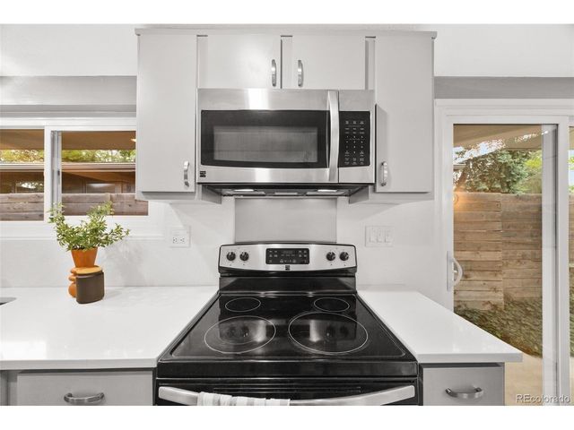 2550 S Newton St, Denver, CO 80219