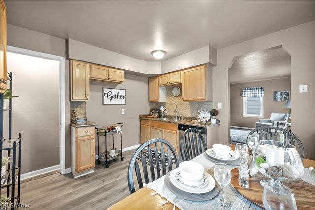 15313 Fernway Drive, Maple Heights, OH 44137