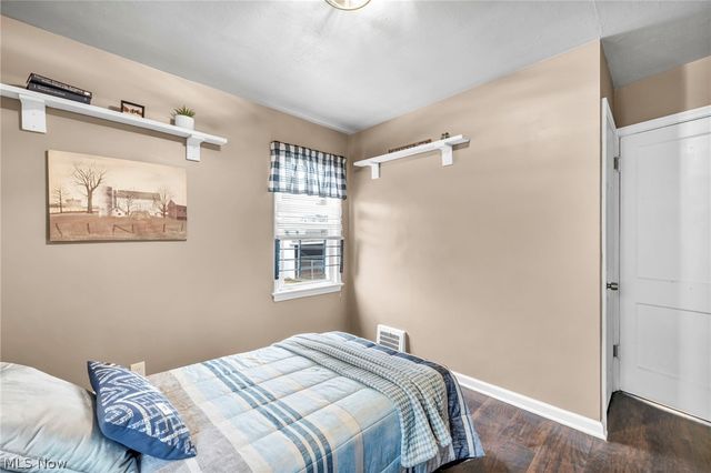 15313 Fernway Drive, Maple Heights, OH 44137