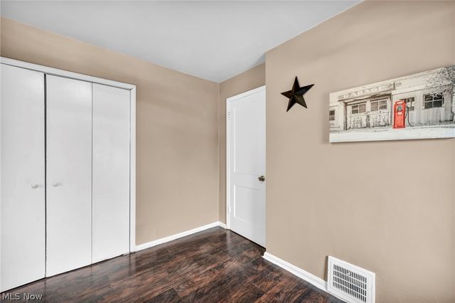 15313 Fernway Drive, Maple Heights, OH 44137