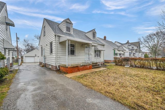 15313 Fernway Drive, Maple Heights, OH 44137