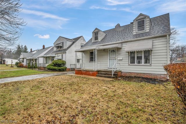 15313 Fernway Drive, Maple Heights, OH 44137