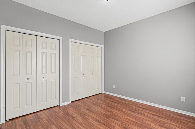 2917 Hemingway Drive, Chaska, MN 55318