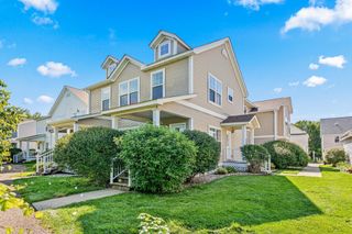 2917 Hemingway Drive, Chaska, MN 55318