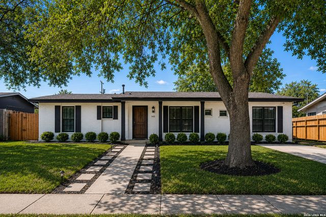 6906 MARTINIQUE DR, San Antonio, TX 78227