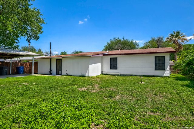 6906 MARTINIQUE DR, San Antonio, TX 78227