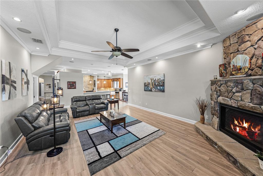 Image 11 of property listing at 27154 RAVENS BROOK ROAD, Wesley Chapel, FL 33544