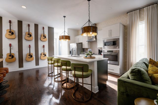 1015 11th Ave, S, Nashville, TN 37203