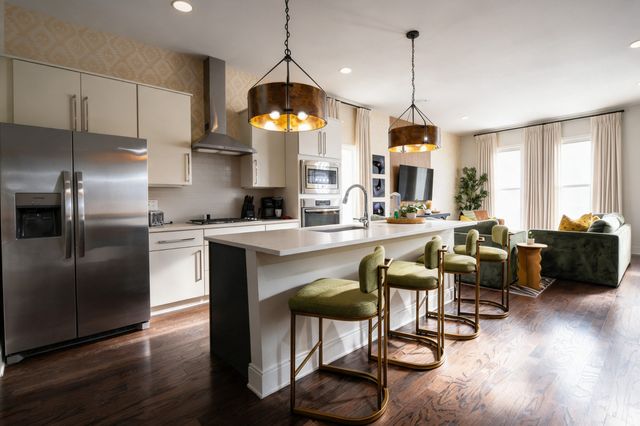 1015 11th Ave, S, Nashville, TN 37203