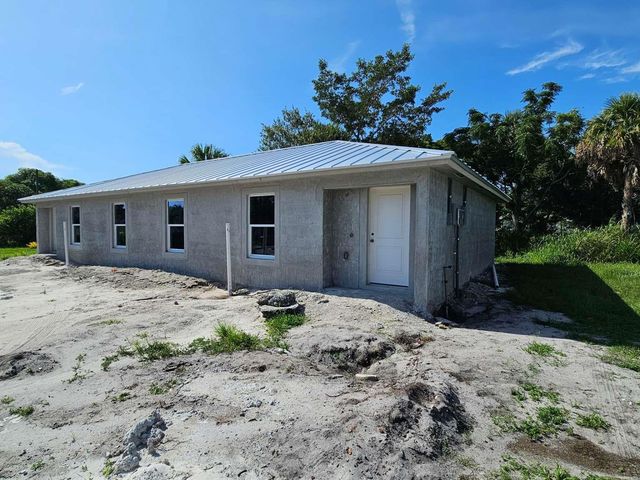 1115 Avenue F, Fort Pierce, FL 34950
