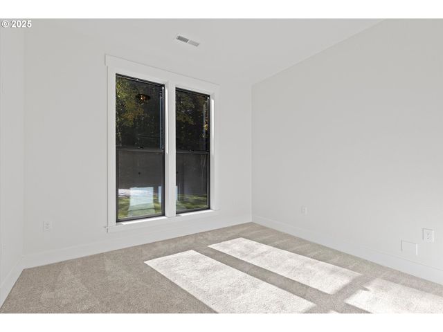 24512 E Bright Ave, Welches, OR 97067