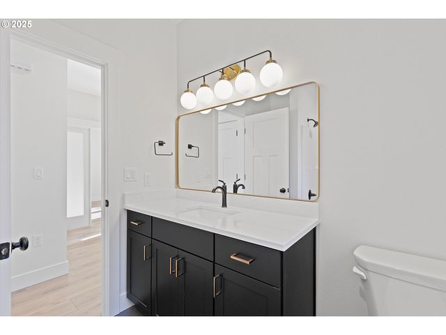 24512 E Bright Ave, Welches, OR 97067