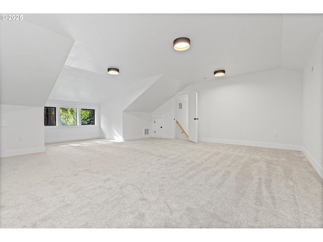 24512 E Bright Ave, Welches, OR 97067