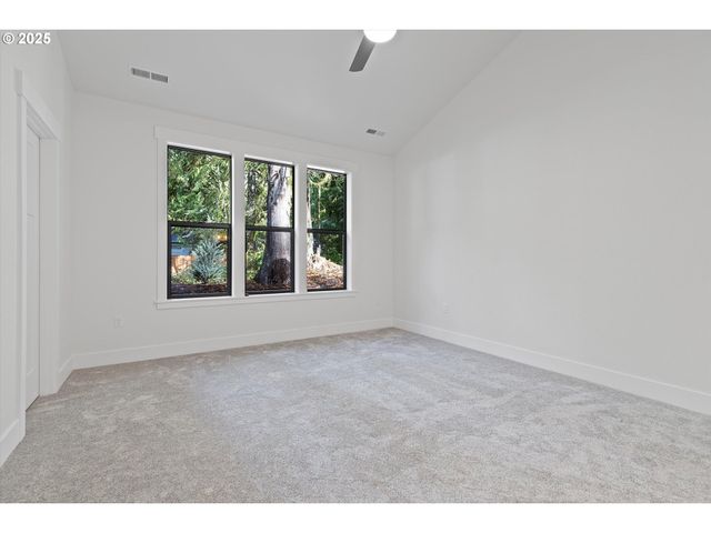 24512 E Bright Ave, Welches, OR 97067