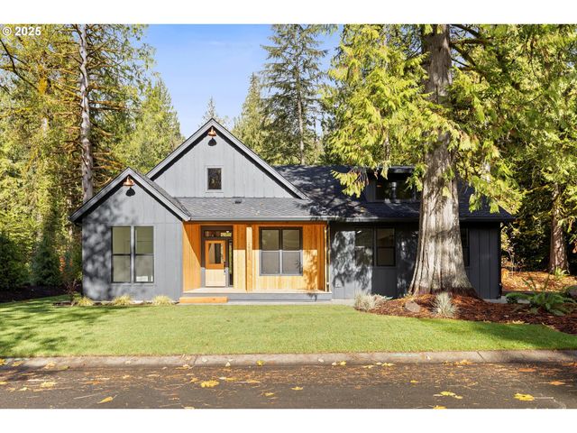 24512 E Bright Ave, Welches, OR 97067