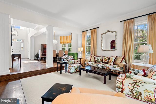 9200 TOWN GATE LN, Bethesda, MD 20817