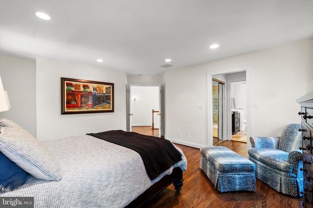 9200 TOWN GATE LN, Bethesda, MD 20817