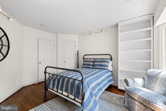 9200 TOWN GATE LN, Bethesda, MD 20817