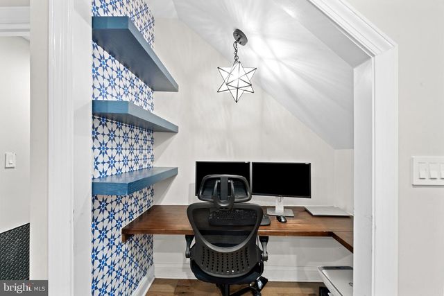 9200 TOWN GATE LN, Bethesda, MD 20817