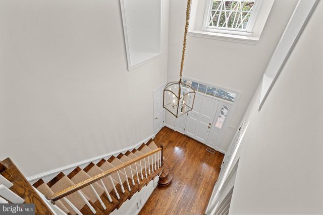 9200 TOWN GATE LN, Bethesda, MD 20817