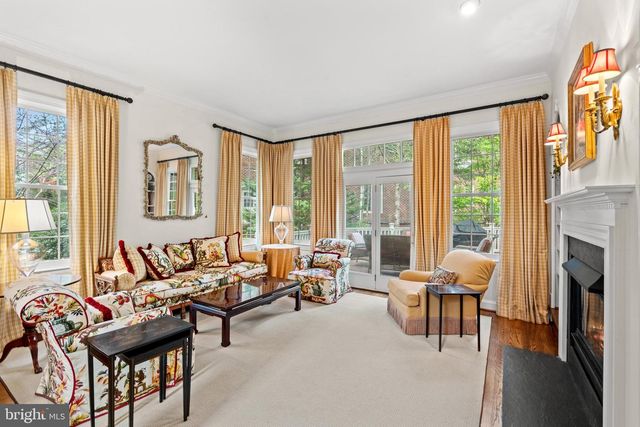 9200 TOWN GATE LN, Bethesda, MD 20817