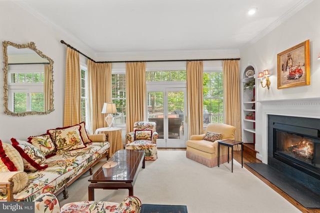 9200 TOWN GATE LN, Bethesda, MD 20817