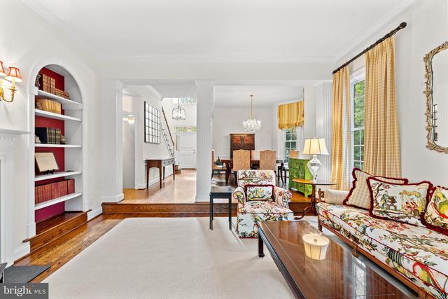 9200 TOWN GATE LN, Bethesda, MD 20817