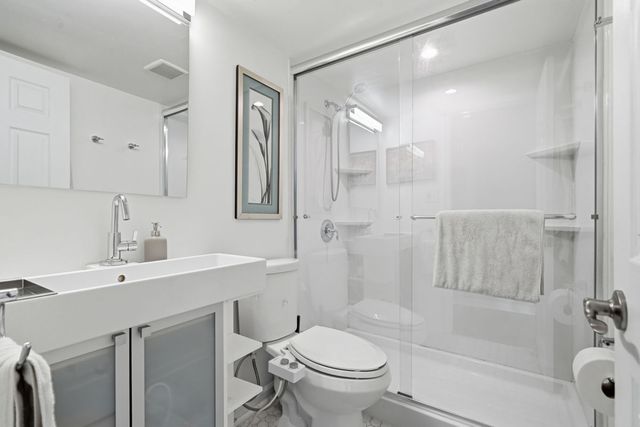 5 Bayard Road 810, Shadyside, PA 15213