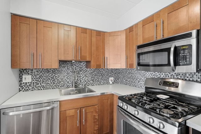 5 Bayard Road 810, Shadyside, PA 15213