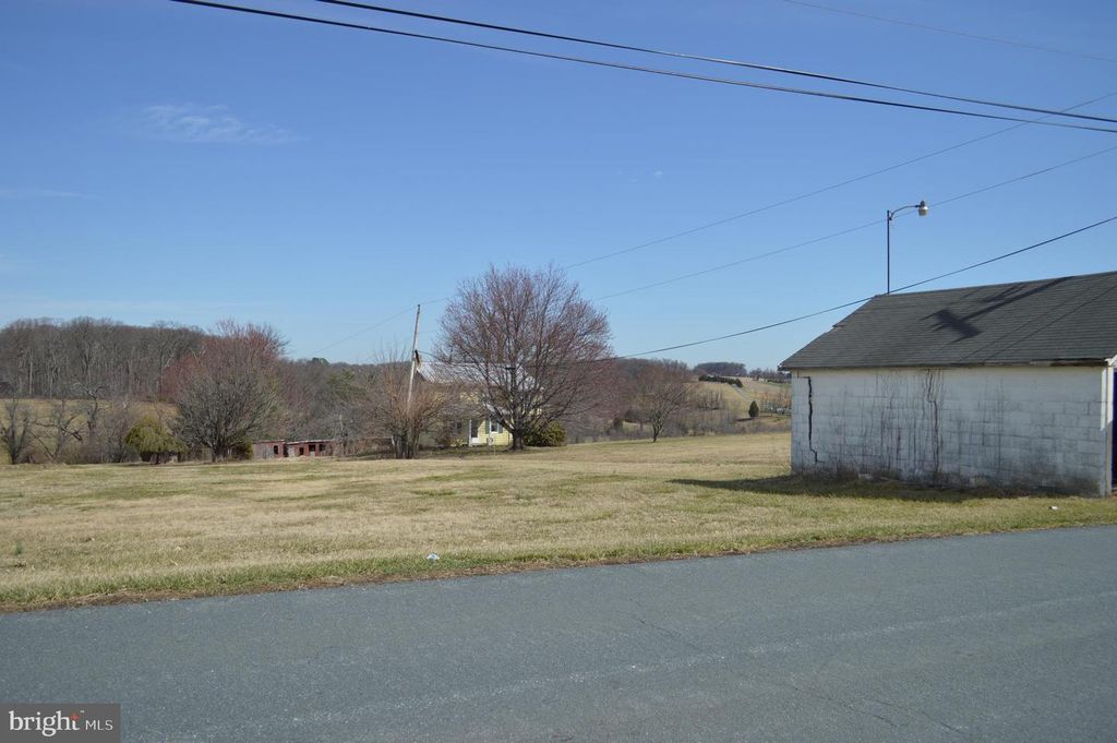 5020 TRENTON MILL RD, Upperco, MD 21155
