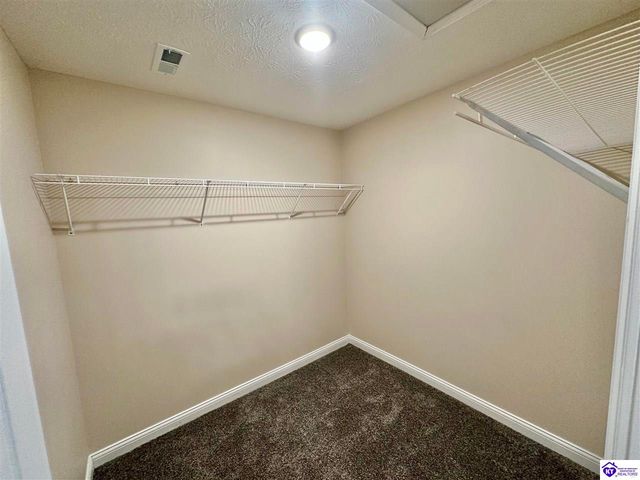 214 Dixon Circle, Vine Grove, KY 40175