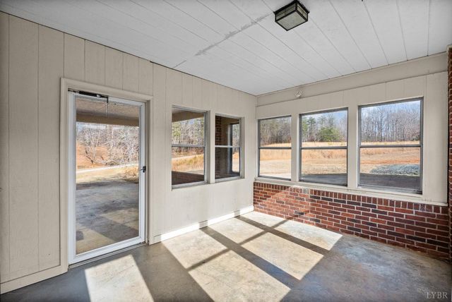 794 Little Dogwood Road, Spout Spring, VA 24593