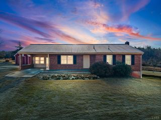 794 Little Dogwood Road, Spout Spring, VA 24593