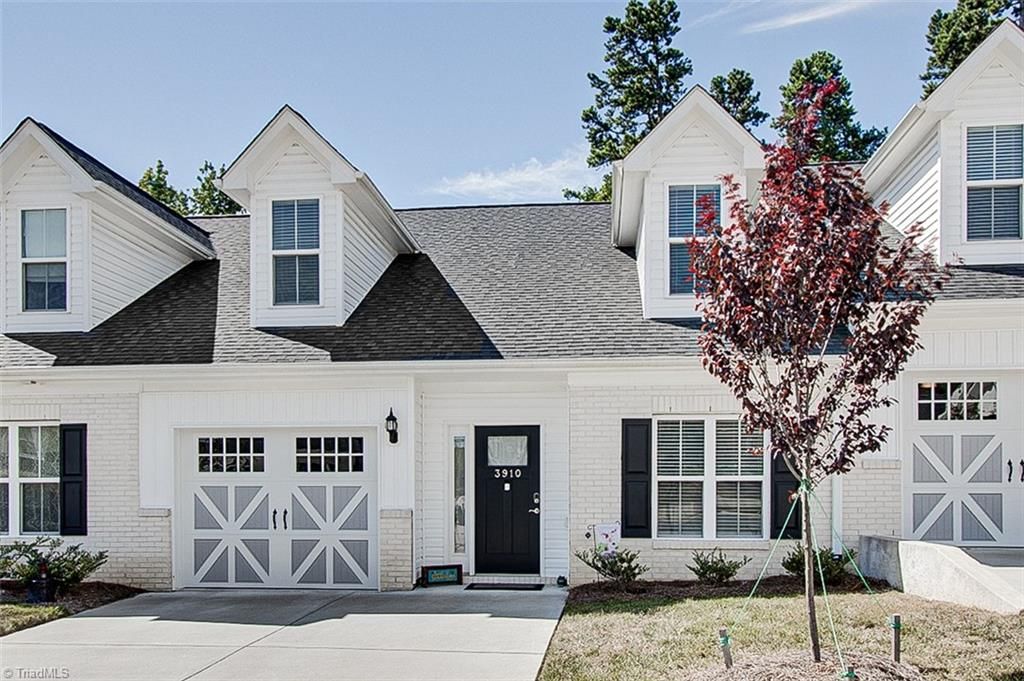 3910 Sudley Point, Jamestown, NC 27282
