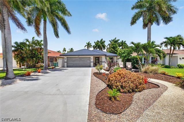 691 100th AVE N, Naples, FL 34108