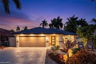 691 100th AVE N, Naples, FL 34108