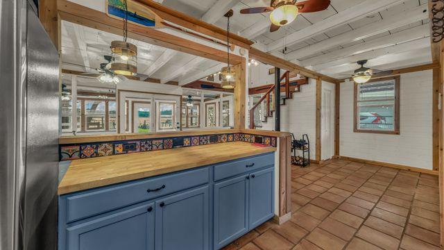 2005 E Lake Drive, Weatherford, TX 76087