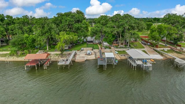 2005 E Lake Drive, Weatherford, TX 76087