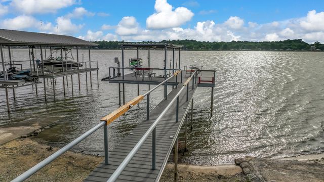 2005 E Lake Drive, Weatherford, TX 76087