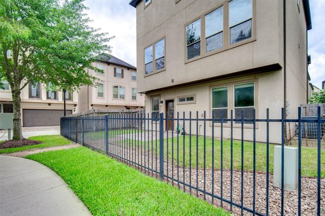 2710 Shadybrook Meadow Drive, Houston, TX 77080