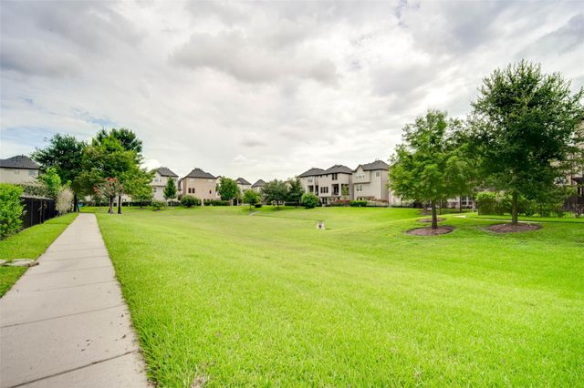 2710 Shadybrook Meadow Drive, Houston, TX 77080